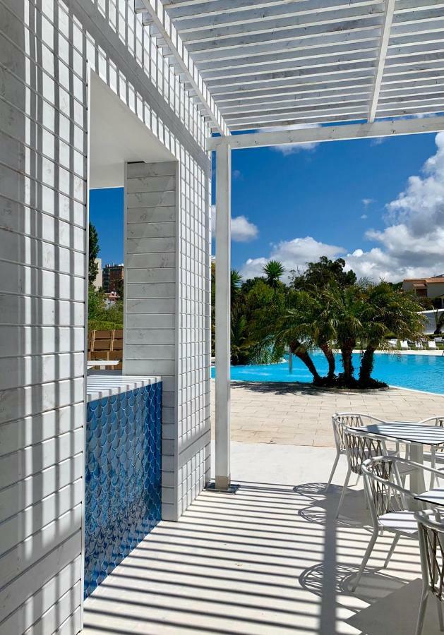 فندق ومطعم ماليبو فوز فيغيورا دا فوز المظهر الخارجي الصورة The pool at the hotel