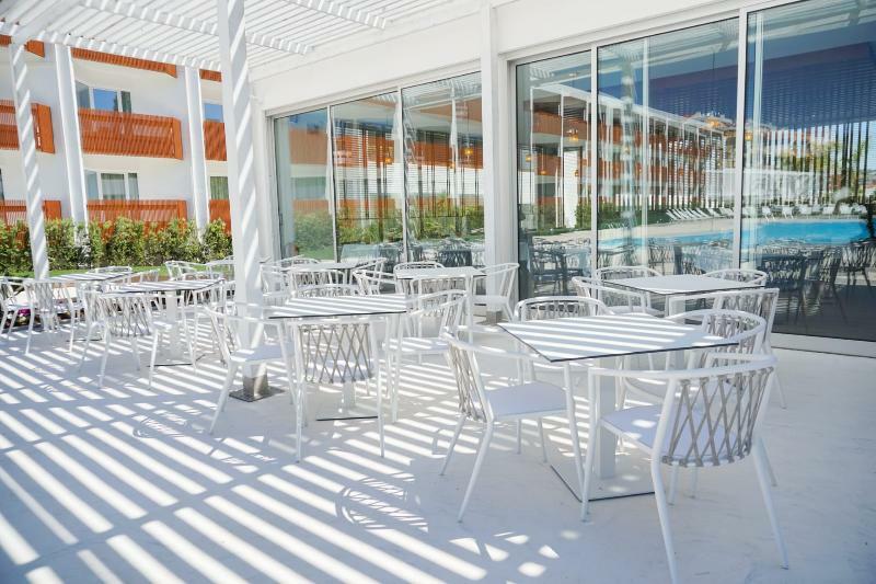 فندق ومطعم ماليبو فوز فيغيورا دا فوز المظهر الخارجي الصورة The terrace