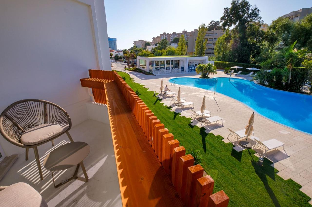 فندق ومطعم ماليبو فوز فيغيورا دا فوز المظهر الخارجي الصورة The swimming pool at the hotel